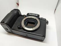 【中古・良品】FUJIFILM (フジフイルム) X-S10 ボディ＋バッテーリー×2＋128GBメモリーカード×2_画像10