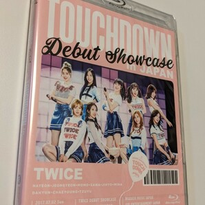 M 匿名配送 Blu-ray ブルーレイ TWICE Debut Showcase TOUCHDOWN in JAPAN 4943674273553