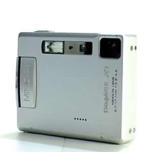 【バッテリー要交換】KONICA MINOLTA DiMAGE Xt コニカ ミノルタ デジタルカメラ CCD1/2.7型 スーパーマクロ：最短15cm