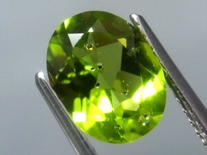 2.02ct 新品・天然ペリドット パキスタン産