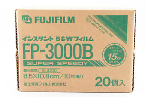 【未使用(未開封)/20個入り/期限切れ】 Fujifilm FP-3000B Instant Black & White Film フジフィルム 白黒 インスタント カメラ フィルム 