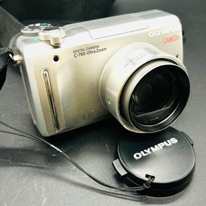 OLYMPUS C-760 Ultra Zoom デジタルカメラ ED LENS ×10 AF ZOOM 6.3-63㎜ 1：2.8-3.7 1 MEGAPIXEL シルバーボディ 動作未確認 中古品 1656