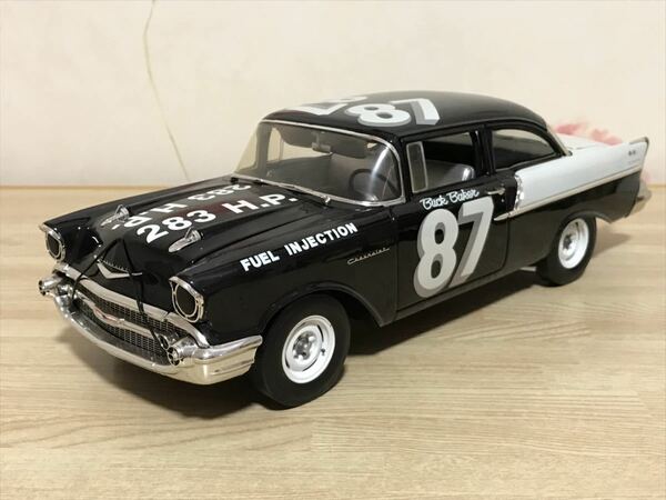 送料無料　当時物 1/18 シェビー 150 ユーティリティー セダン クラシックカー レースカー ミニカー 1957 CHEVY UTILITY SEDAN BLACK BAKER