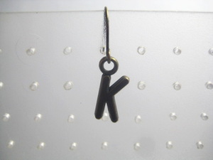  new goods alphabet earrings *1 piece sale *K