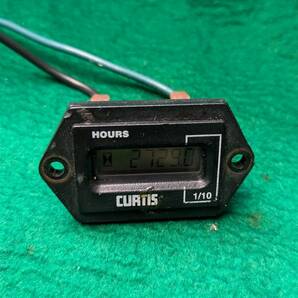 Curtis アワーカウンタ積算時間計 パネル取り付け 6桁電源12v・24v中古動作確認品送料全国一律ゆうメール１８０円の画像1