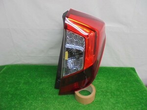 ホンダ／フィット　ＧＰ５　前期・ハイブリッド用　 右テールランプ　LED　スタンレーW1698　No.813100【品番　33500-T5A-J31】