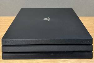 PlayStation4 Pro ジェットブラック MODEL CUH-7100B B01 1TB（コントローラー付き） 【中古】