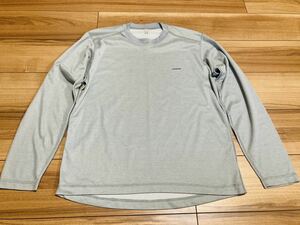 patagonia パタゴニア p6 キャプリーン　ロンt ロングスリーブ 長袖tシャツ グレー　２００４年製　秋冬用　Ｍサイズ　厚手　古着