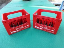 コカ・コーラ 昭和レトロ Coca Cola drinkcola 当時物 ボトルケース 収納箱 昭和レトロ雑貨 赤箱 1リットル×12本 プラスチック ケース_画像1