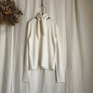 専用　Chloe クロエ 2016AW カシミヤ タイ付き ニット/セーター MILK Sサイズ　ネイビーニット2点