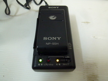 11-233♂SONY/ソニー ビデオカメラレコーダー Video8 CCD-TR303/アクセサリー付き♂_画像3