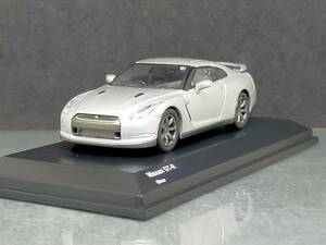 1/64 Nissan GT-R (R35) / 京商
