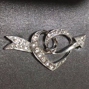 Dillard's ラインストーン輝く ハート型ブローチ/ストールやスカーフやマフラー留めにもいかがでしょう!