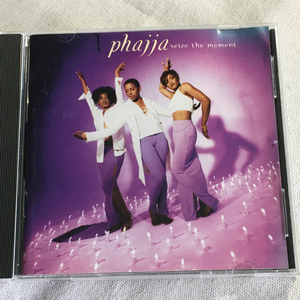 Phajja「seize the moment」＊Nakia、Kena、Karenによるシカゴのガールズ・グループ、Phajjaが1997年に発表したデビュー・アルバム