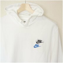 新品未使用◆送料無料●(メンズXL) ナイキ NIKE 白/ホワイト パーカー スウェット地 スウッシュ_画像3