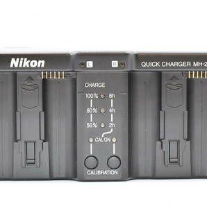 ★純正・美品★ Nikon ニコン MH-22 充電器 バッテリーチャージャー ENEL4a/EN-EL4用(k-2315)の画像2