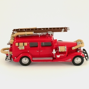 イギリス マッチボックス（matchbox） 1994 Models of Yesteryear 1933 CADILLAC V-16 FIRE WAGON YFE03 中国製