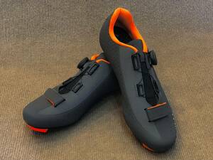 Fizik R5B UOMO（メンズ） ANTHRACITE-ORANGE FLUO EU41.0≒26.35Cm