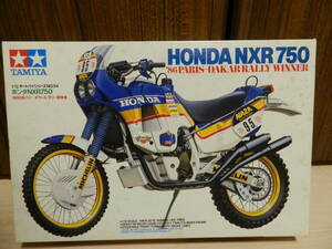 1/12　ホンダNXR750　1986年パリーダカール・ラリー優勝車