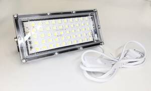 作業灯　軽量LED投光器（50W）ガレージ作業のお供に (CTG-375)