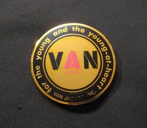 VAN JAC Van jacket circle VAN car badge limitation color Gold car bachi grill badge rare model 