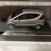 Herpa 1/43 メルセデス・ベンツ Aクラス ミニカー　カラーサンプル　ディーラー　シルバー　Mercedes-Benz Edition A カラーサンプル_画像2