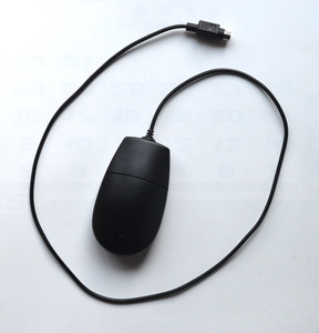 Apple 純正 ADB マウス Desktop Bus Mouse 2 Ｍ2706 TAIWAN黒玉　ブラック リメイク品