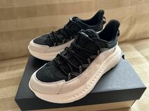 中古超美品★UGG men★CA805 V2 REMIX スニーカー size10 BWHT_画像1