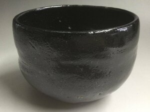 【三】茶碗　楽茶碗　抹茶碗　在銘　茶道具　抹茶茶碗　時代物　アンティーク　コレクション　陶器　焼き物　o3142-A