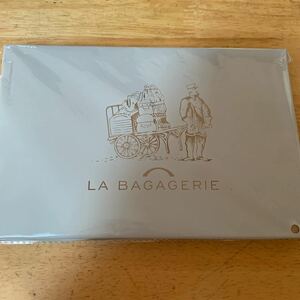 大人のおしゃれ手帖 2023年 11月号 【付録】 LA BAGAGERIE じゃばらポケット付き　高機能で使いやすい 整理上手な長財布