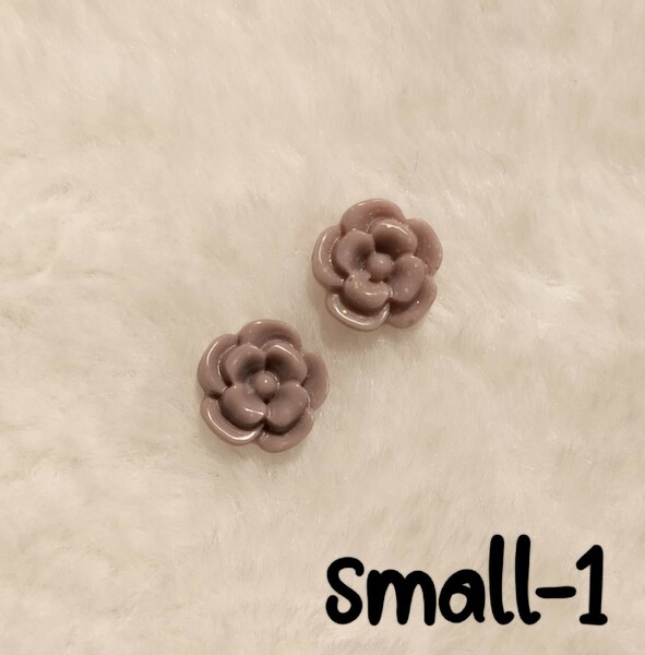 【No.2081-S1】ピアス/イヤリング カメリア Small1 モーブアッシュ