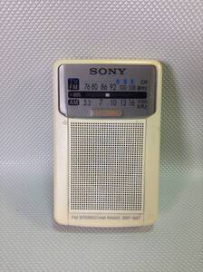 U893●SONY ソニー FM/AM 2BAND ポケットラジオ ポータブルラジオ コンパクトラジオ ワイドFM対応 SRF-S27