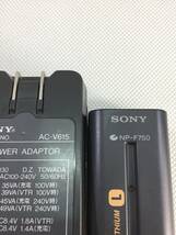 S3135●SONY ソニー ビデオカメラ DCR-TRV935 チューナー TGV-DB リモコン RMT-814 バッテリー NP-F750 充電器 AC-V615 【ジャンク】_画像10