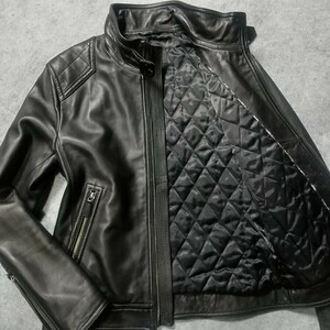 美品 バーバリーブラックレーベル レザージャケット ライダース アウター 革ジャン ラムレザー 羊革 キルティング M BURBERRYBLACKLABEL