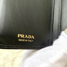 未使用 PRADA プラダ 折り財布 サフィアーノレザー 黒 1ML225 ファスナー ウォレット 現行_画像10