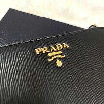 未使用 PRADA プラダ 折り財布 サフィアーノレザー 黒 1ML225 ファスナー ウォレット 現行_画像6