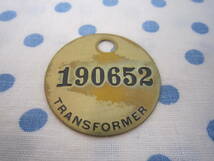 ◎**　ヴィンテージ　真鍮　ナンバー　プレート「 190652 」TRANSFORMER トランスフォーマー　数字　直径　約3.8ｃｍ（検：アンティーク　_画像5