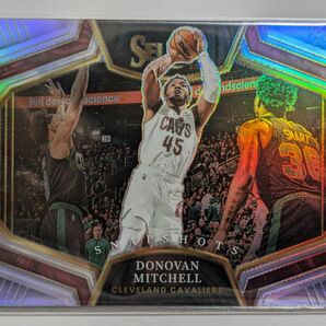 ドノバンミッチェル　CAVS SELECT courtside SILVER PRIZM