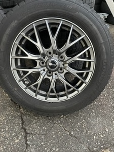 バリ山！美品！スタッドレス＋アルミホイール205/60R16　グッドイヤーアイスナビ７　16×6.5J＋48 PCD1143 VOXY キックスなど