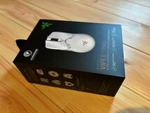 !!! 美品 !!! Razer Viper V2 Pro (White Edition) ゲーミングマウス 超軽量 59g + HyperPolling Wireless Dongle_画像8