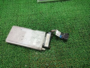 キャデラック エスカレード 1GYEK 2002年式 テレマティクストランシーバー 発送サイズ「M」 C13-060*