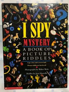 送料込み　英語版 ミッケ！ミステリー　I SPY　MYSTERY　サイズ縦約31.2cm×横約23.5cm　40頁　英語絵本　洋書絵本　中古本　使用感あり