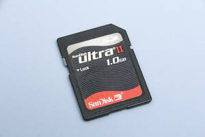 1GB SDカード　SanDisk Ultra ll