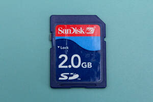 2GB SDカード　SanDisk 