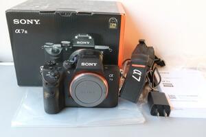 美品！SONY α7III （ILCE-7M3） ショット数5165、元箱、バッテリー、ストラップ付　ワンオーナー