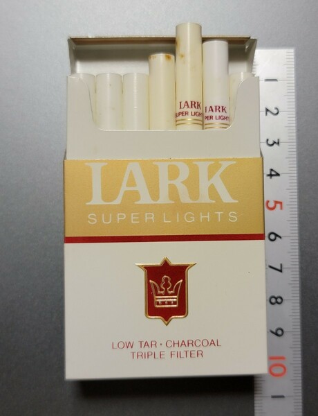 タバコ　サンプル　見本　模型　LARK ラーク　スーパーライト　