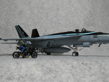 完成品 1/72 F/A-18E トップガン マーベリック仕様機_画像3