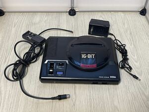 SEGA 16-BIT 本体・AC アダプター　通電確認のみ　ジャンク品　MEGA DRIVE SEGA HAA-2510