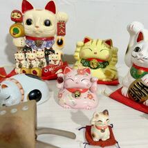 O46/まねきねこ/まとめ売り/11体/猫グッズ/置物/招き猫/フィギュア/ぬいぐるみ/おもちゃ/民芸/当時物/郷土/玩具/和風/貯金箱/レトロ/招福_画像3