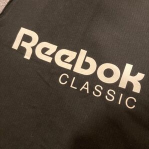 【値下げ】1150→1000円【スポーツ】【新品】試着のみReebok タンクトップ　トレーニングウェア　